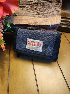 Rough Enough Classic Canvas Trifold Wallet with Carabiner Clip – Gray Stone-Wash